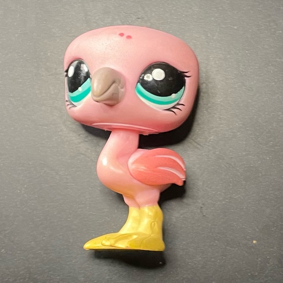 Littlest pet shop # 1023 pink flamingo with yellow feet and blue eyes - Picture 2 of 8
